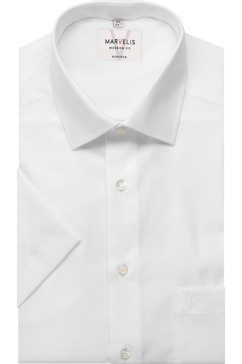 Hemd mit Pullover Tipps für den perfekten Lagen-Look