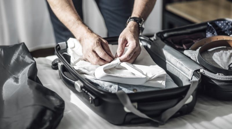 Hemden In Koffer Packen Ohne Falten Hemden im Koffer transportieren: Wie bleiben sie knitterfrei?
